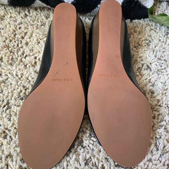 Black Cole Haan Shoes - Picture 3 of 6